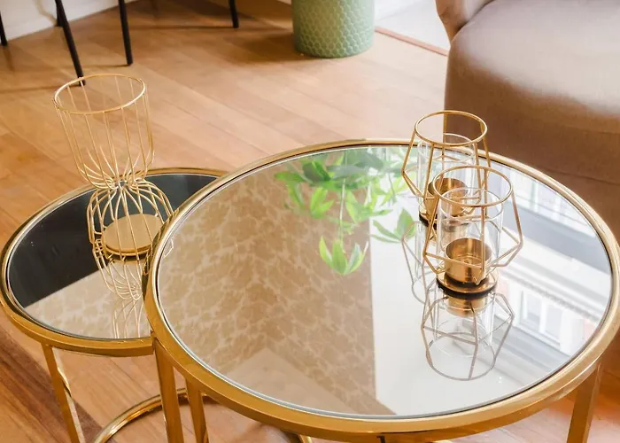 Apartment Elegant Vintage Charm-modern Comfort *