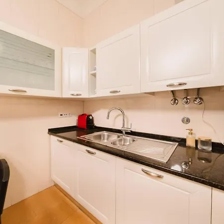 Elegant Vintage Charm-modern Comfort Apartman *