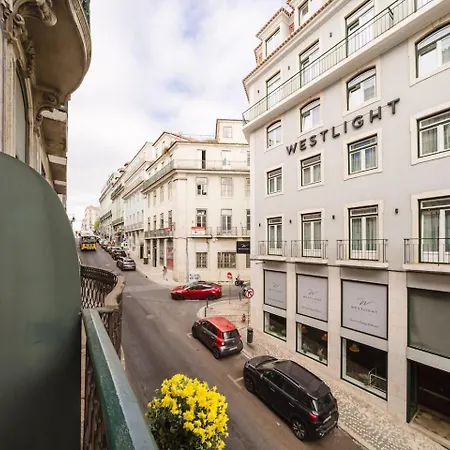 Elegant Vintage Charm-modern Comfort Apartman *