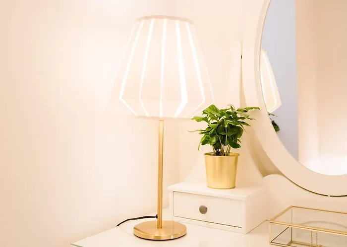 شقة Elegant Vintage Charm-modern Comfort *