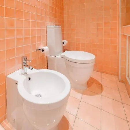 Apartment Elegant Modern Vintage Charm Wac Lissabon