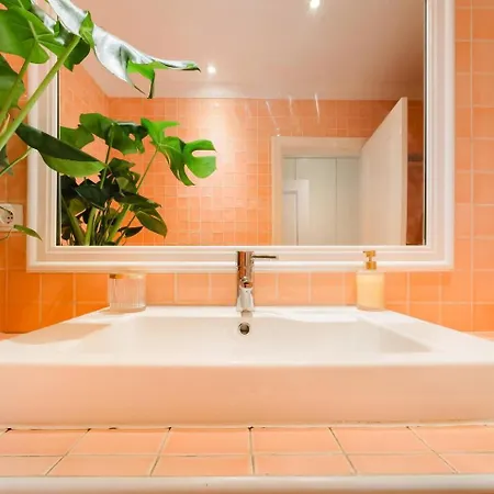 Elegant Modern Vintage Charm Wac Apartment Lissabon