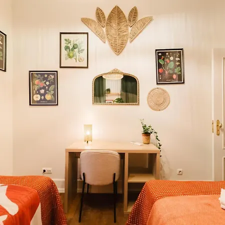 Elegant Modern Vintage Charm Wac * Lissabon