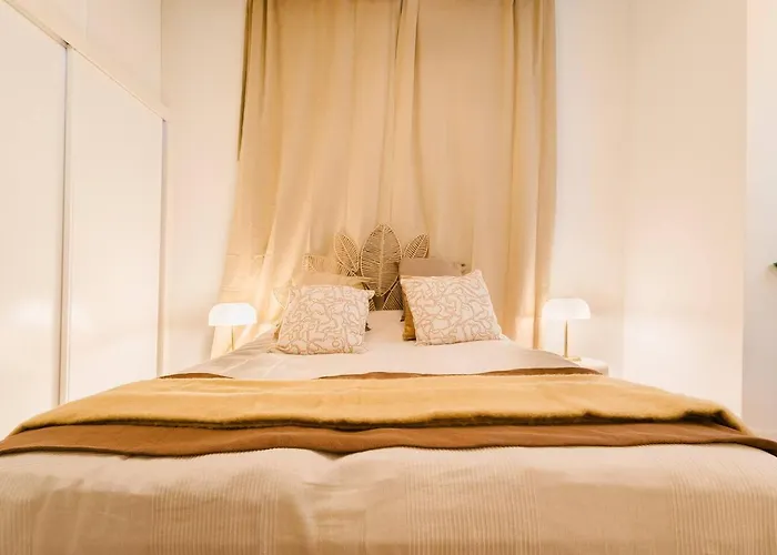 Elegant Vintage Charm-modern Comfort Appartement Lisboa