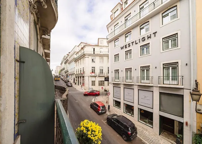 Elegant Vintage Charm-modern Comfort Appartement *