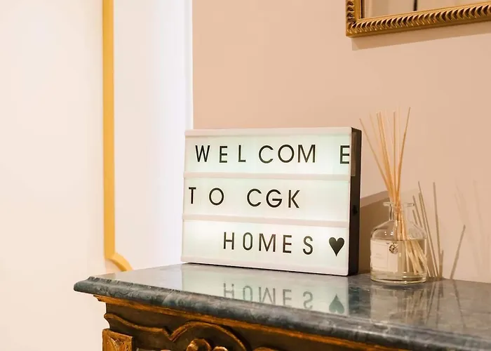 Elegant Vintage Charm-modern Comfort Appartement *