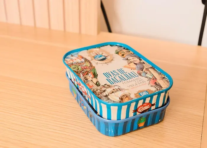 Elegant Vintage Charm-modern Comfort Appartement