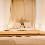 Elegant Vintage Charm-modern Comfort Appartement Lisboa