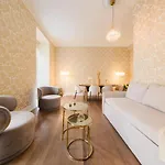 Elegant Vintage Charm-modern Comfort * Lisboa