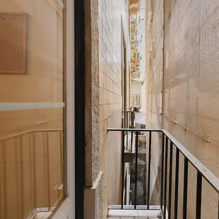 Apartment Elegant Vintage Charm-modern Comfort *